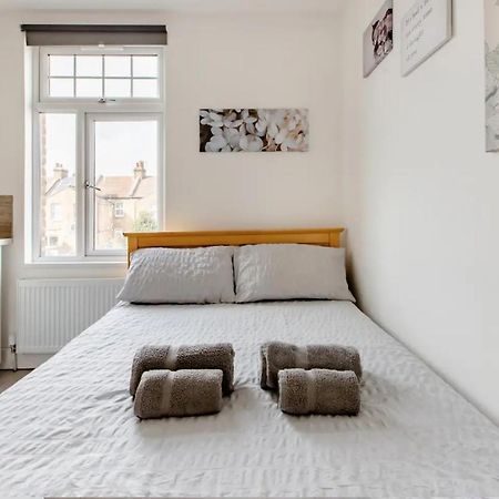 Double Room Edmonton Green, London N9 Exterior photo