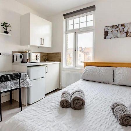 Double Room Edmonton Green, London N9 Exterior photo