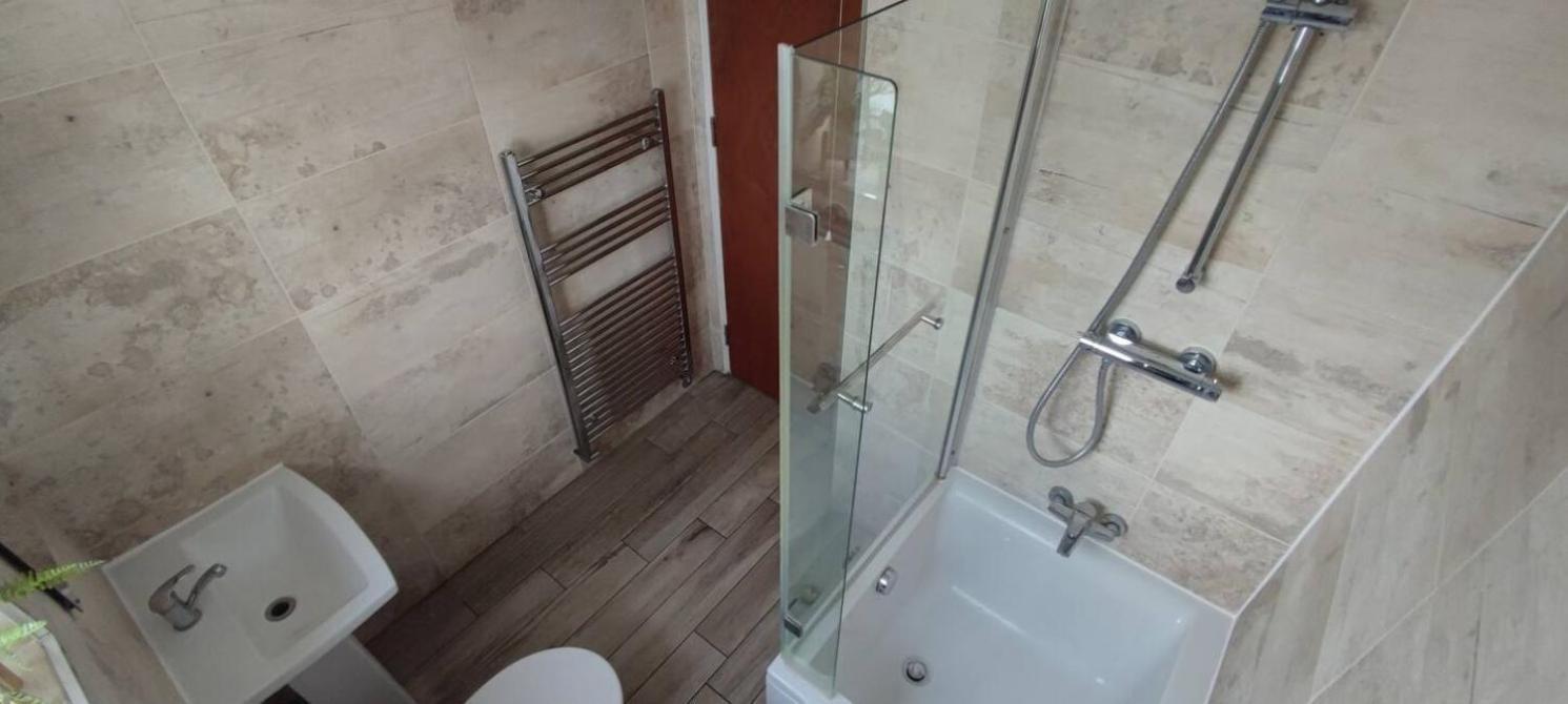 Double Room Edmonton Green, London N9 Exterior photo