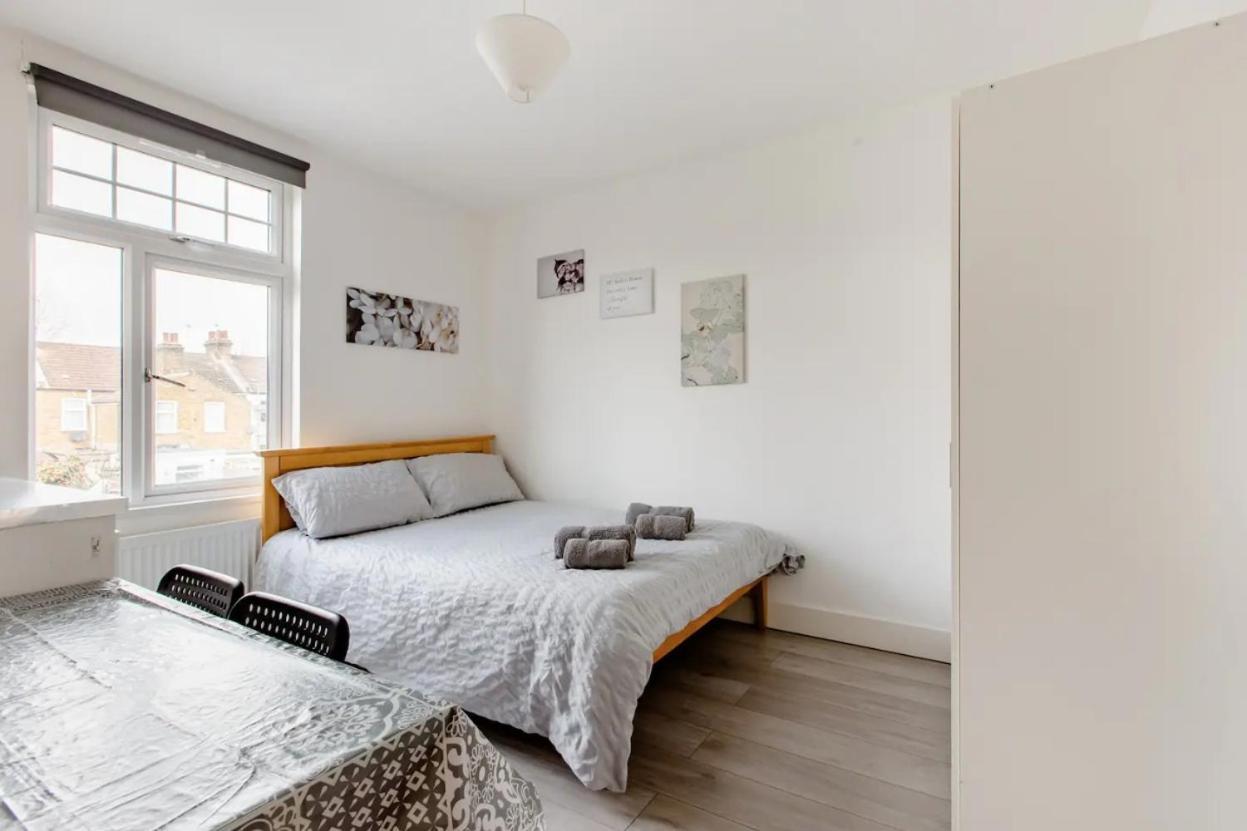 Double Room Edmonton Green, London N9 Exterior photo